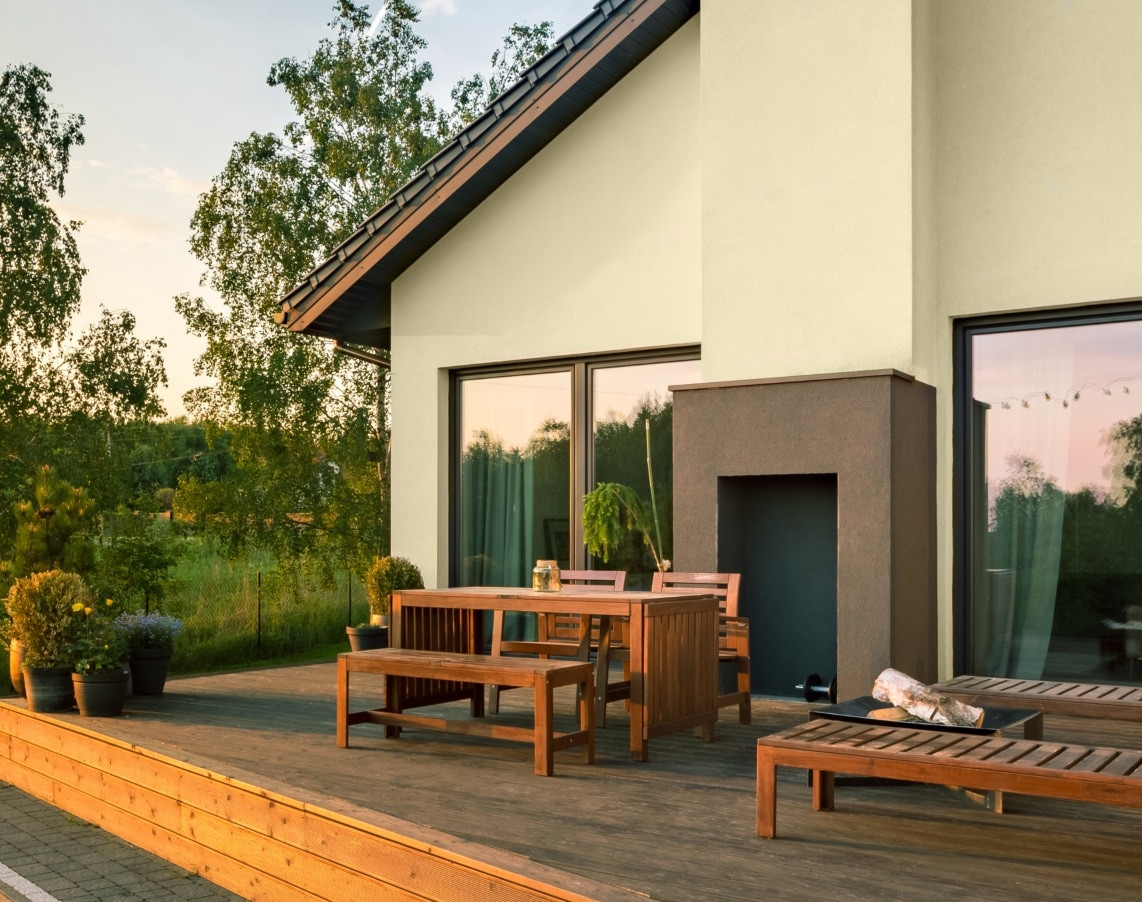 You are currently viewing Home Maintenance Made Easy: How to Prepare Your Outdoor Space for Summer