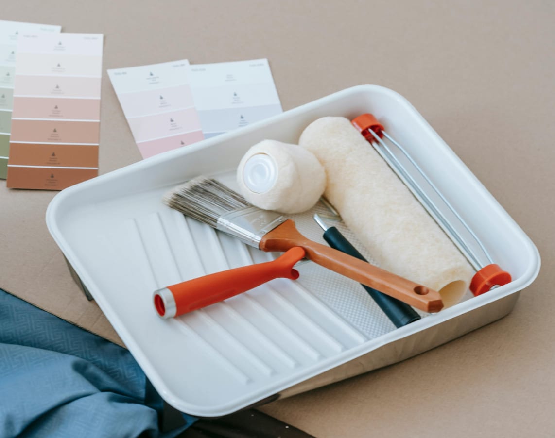 You are currently viewing The Professional Edge: Why Your Choice of Painting Tools Changes Everything